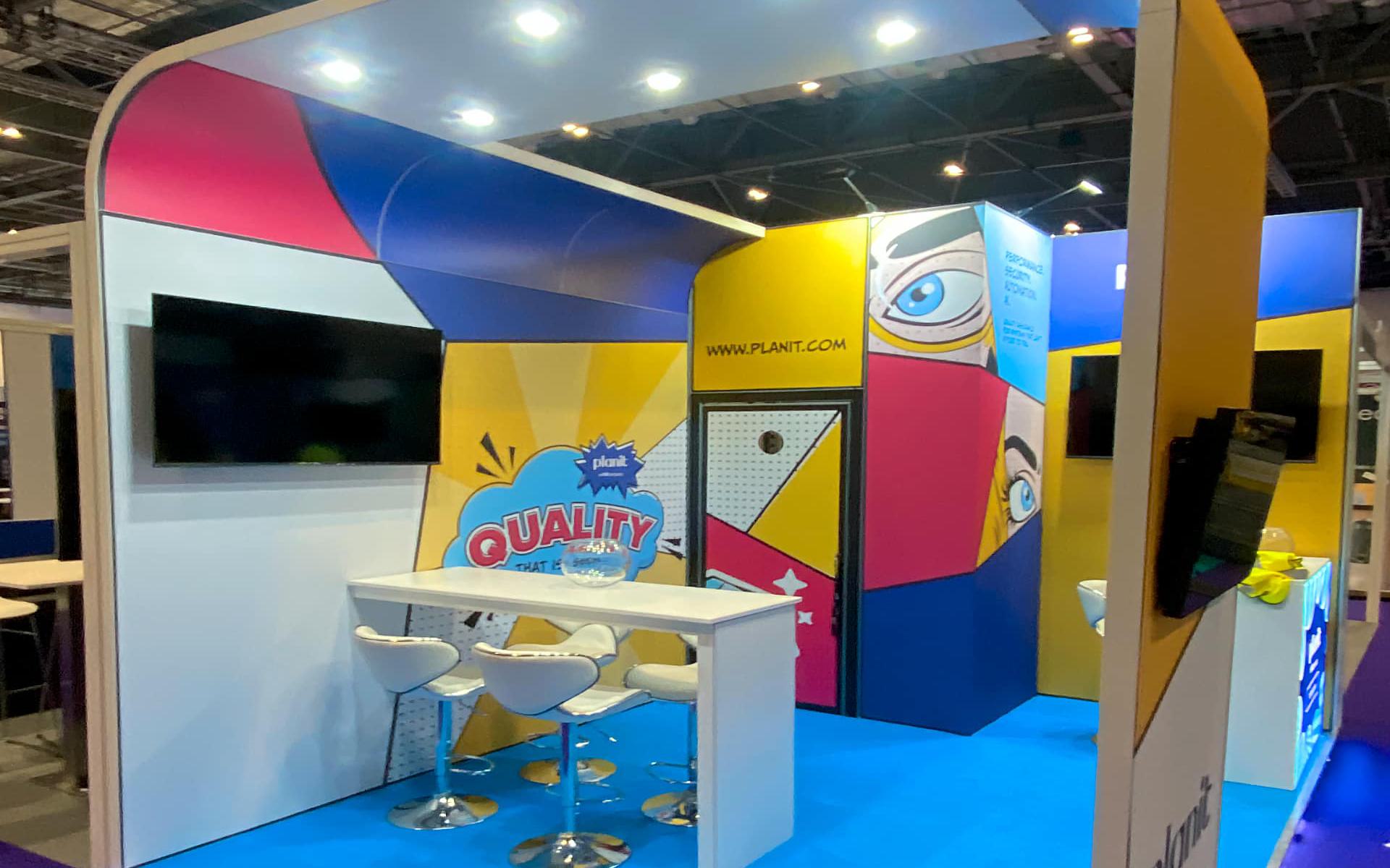 Planit exhibition stand - 2 walls with store room and curved arch bridge